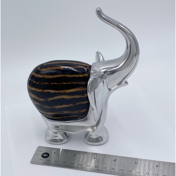 Silver Tone Metal Elephant Figurine - Picture 5 of 7